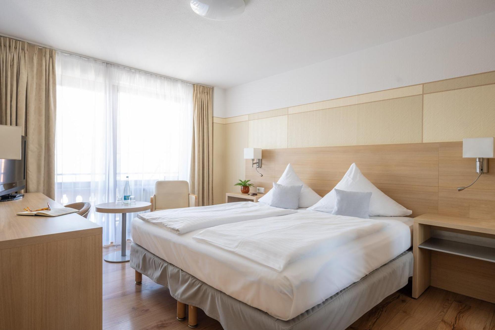 Hotel Gasthof Roessle Stetten am Kalten Markt ภายนอก รูปภาพ