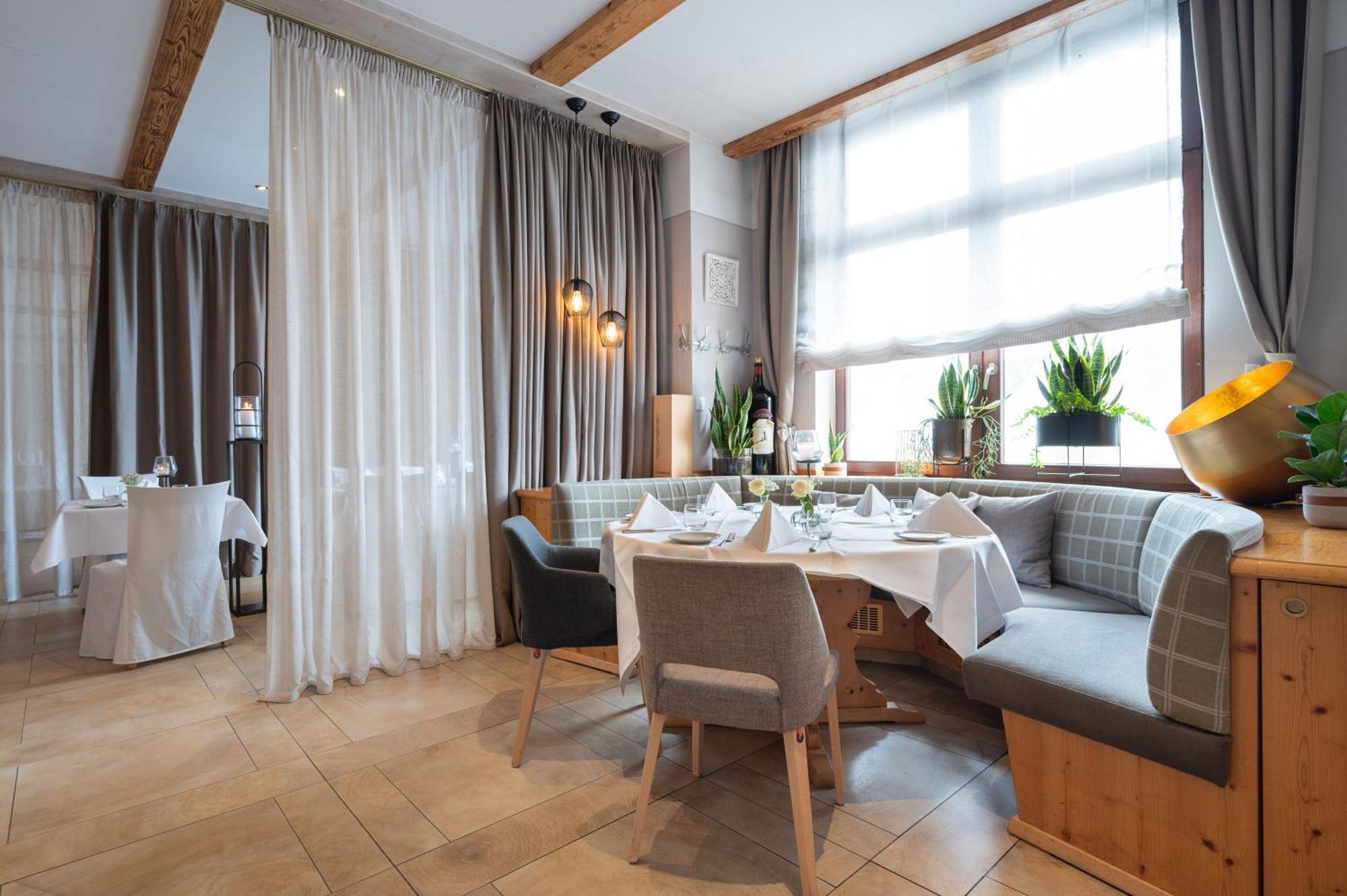 Hotel Gasthof Roessle Stetten am Kalten Markt ภายนอก รูปภาพ