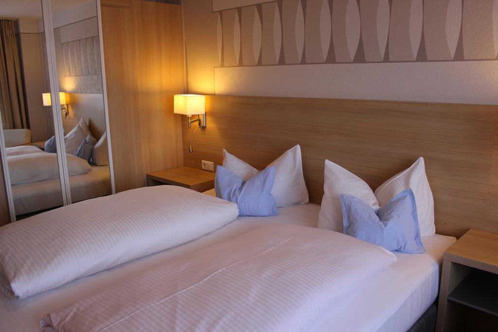 Hotel Gasthof Roessle Stetten am Kalten Markt ห้อง รูปภาพ